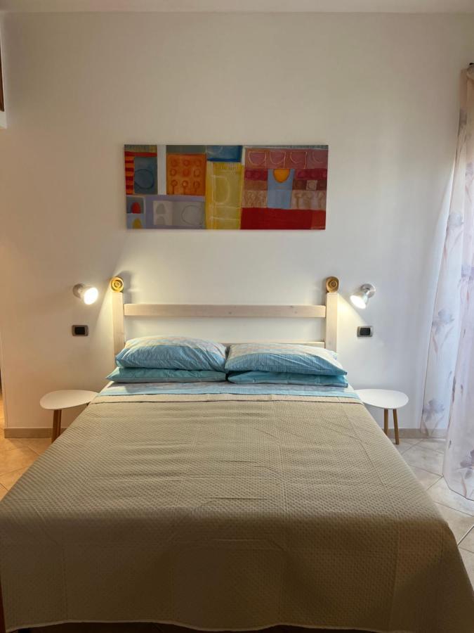 Ferienwohnung Attico Con Terrazza In Via Dei Traghetti Lido di Ostia Exterior foto