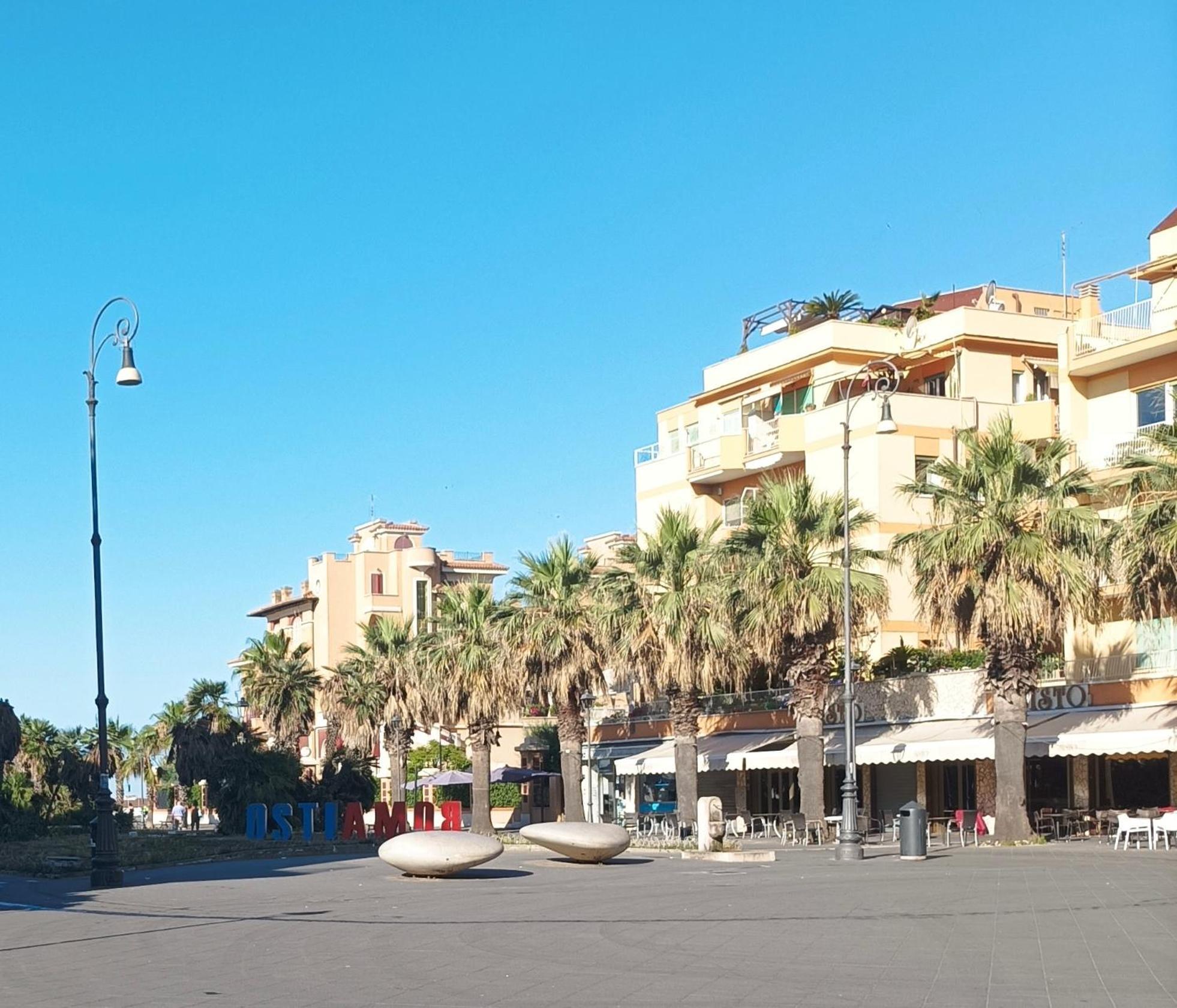 Ferienwohnung Attico Con Terrazza In Via Dei Traghetti Lido di Ostia Exterior foto